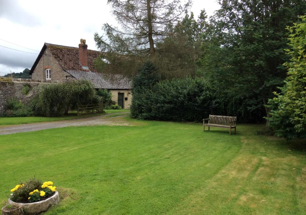 Castell Madoc Cottages Lower Chapel Buitenkant foto