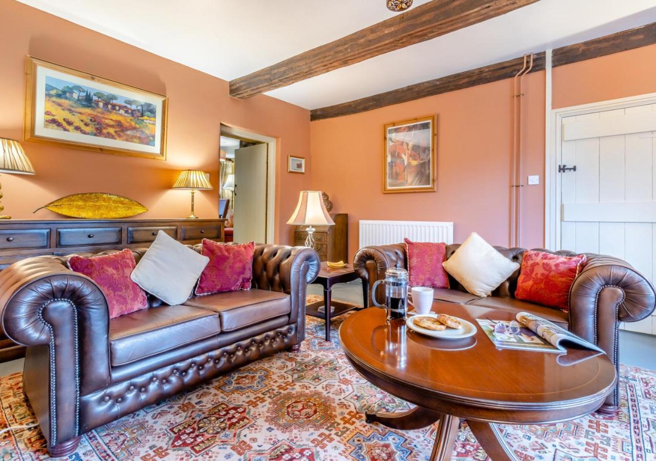 Castell Madoc Cottages Lower Chapel Buitenkant foto